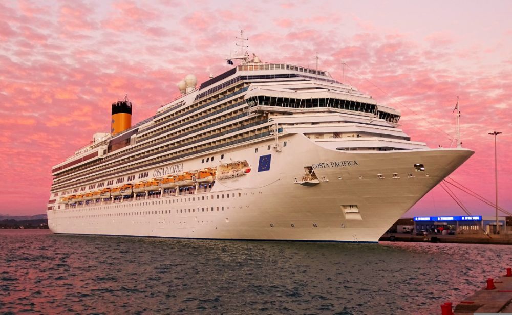 The 4 Best Luxury Cruise Lines For Elegance And Exclusivity